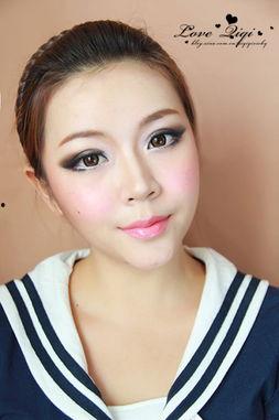 女子化妆视频,跟随视频轻松打造完美妆容