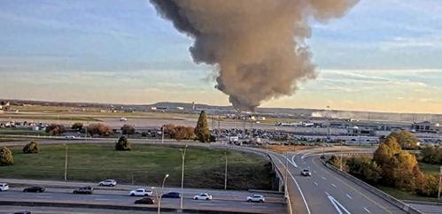 飞机撞大楼视频,飞机撞击大楼的瞬间纪实