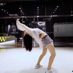 表达悲伤的舞蹈视频,悲伤舞蹈视频情感演绎